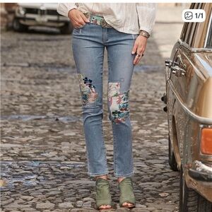 Sundance Magnolia Patch Straight Leg Jeans - Light Blue